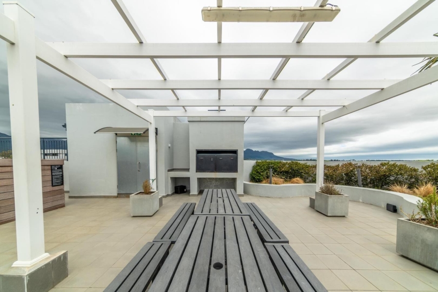1 Bedroom Property for Sale in Stellenbosch Central Western Cape